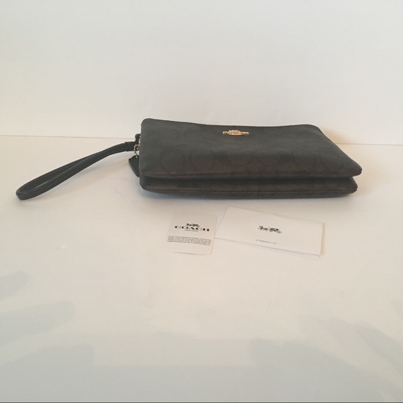 Coach wristlet wallet double zip - Picture 3 of 8